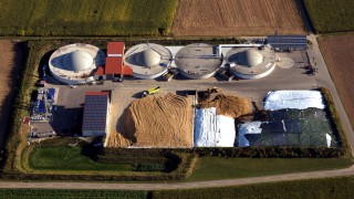 Luftaufnahme der Biogas-Aufbereitungsanlage Forchheim