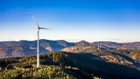 Die neuen Rotorblätter für den Windpark Hohenlochen sind auf dem Weg