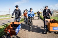 1. Solar-Radwegüberdachung entsteht in Freiburg 