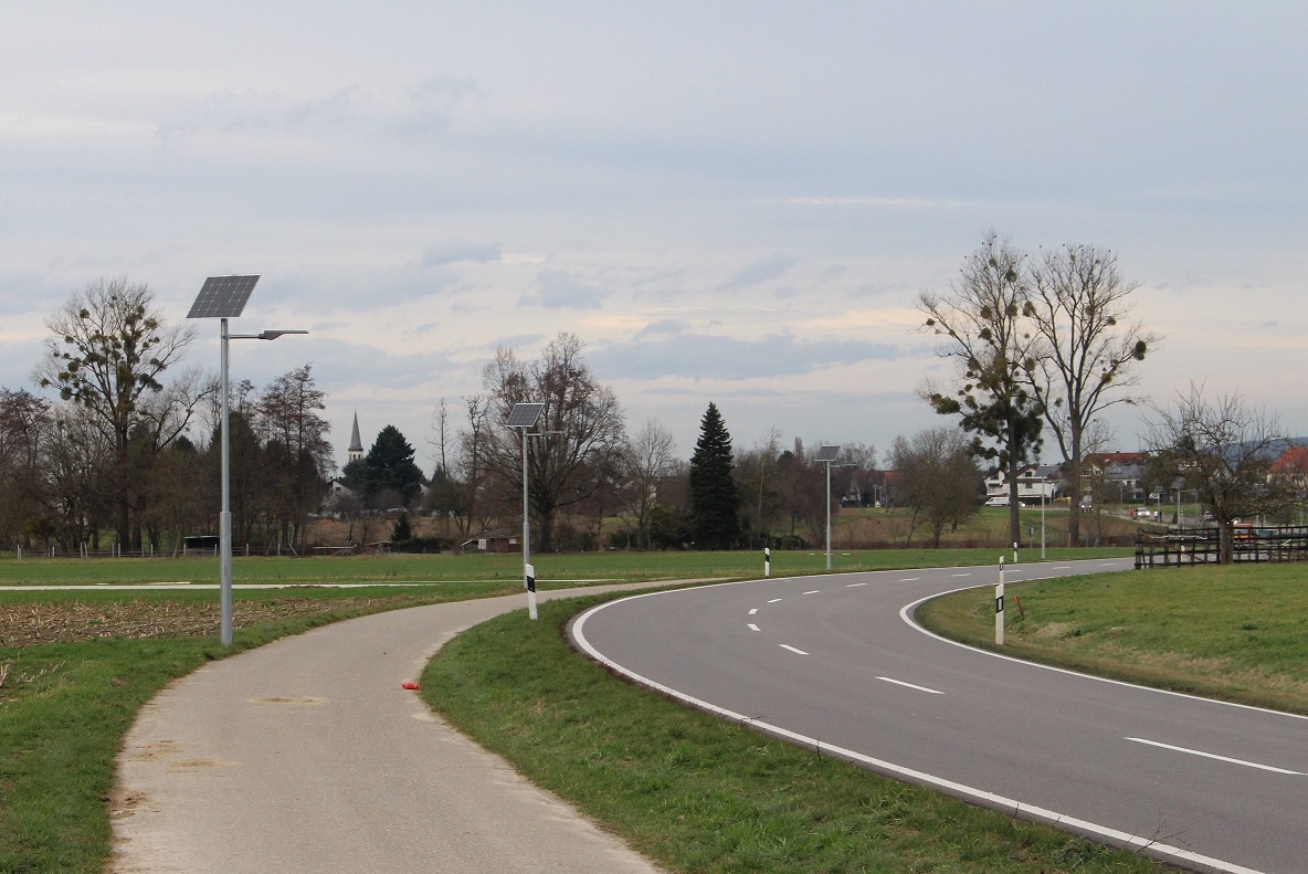 Ein 2017er Förderprojekt - Autarke Straßenbeleuchtung zwischen Gundelfingen und Vörstetten